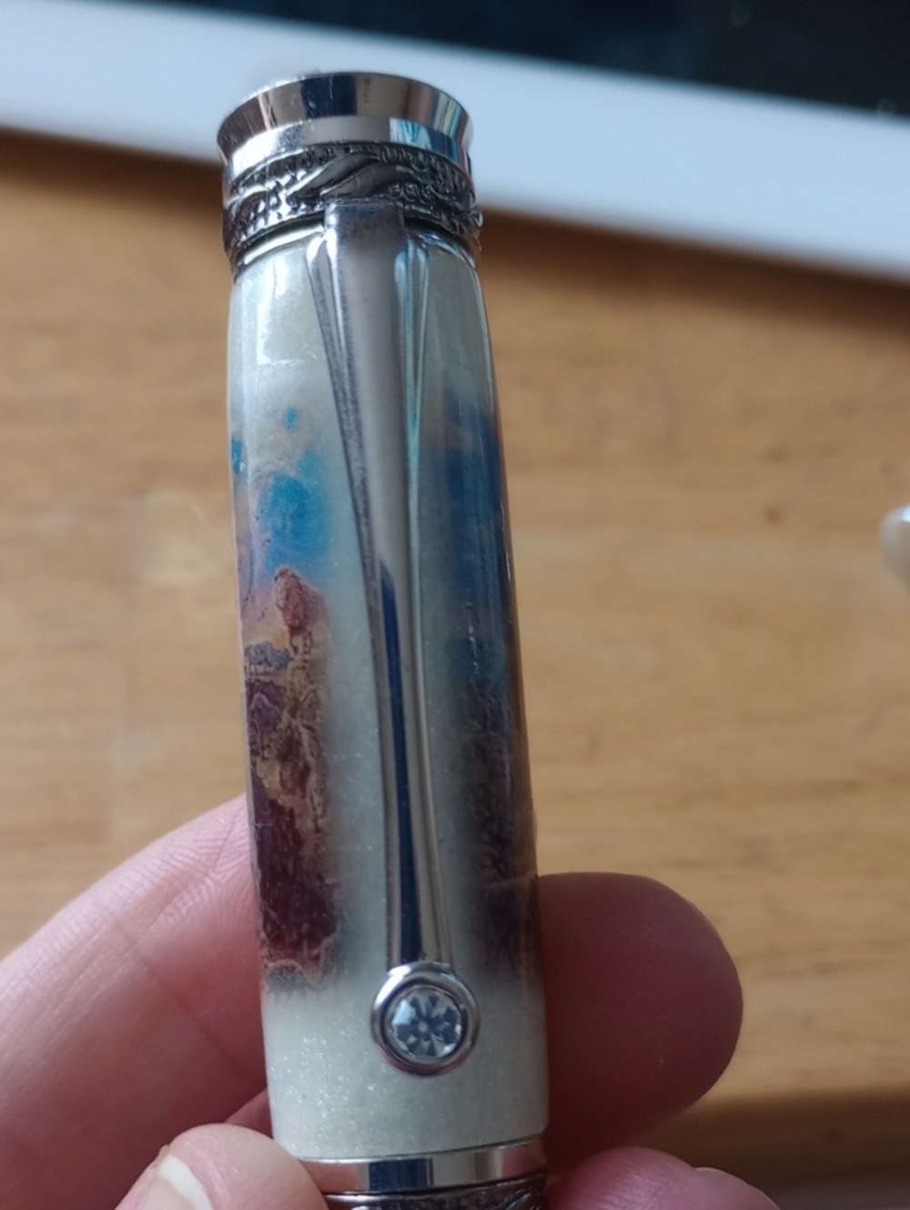Elegant Fountain Pen - Picture 8 of 9